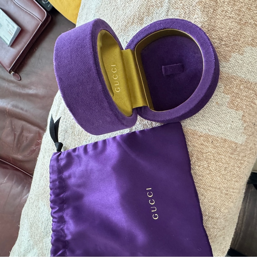 Gucci Purple ring box with dust bag